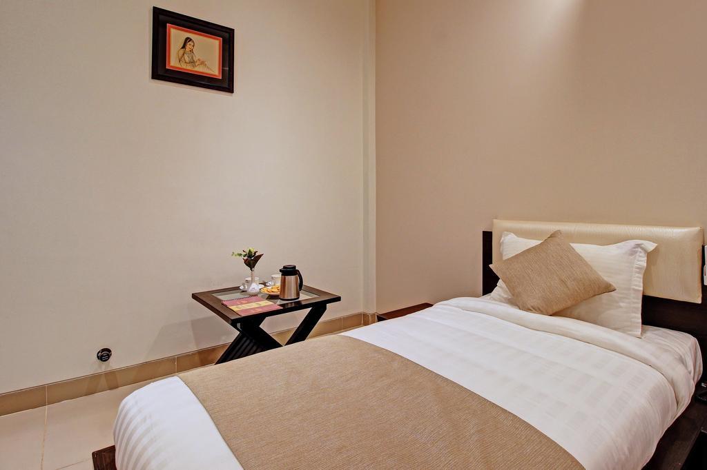 Hotel Nawalgarh Plaza Pokoj fotografie