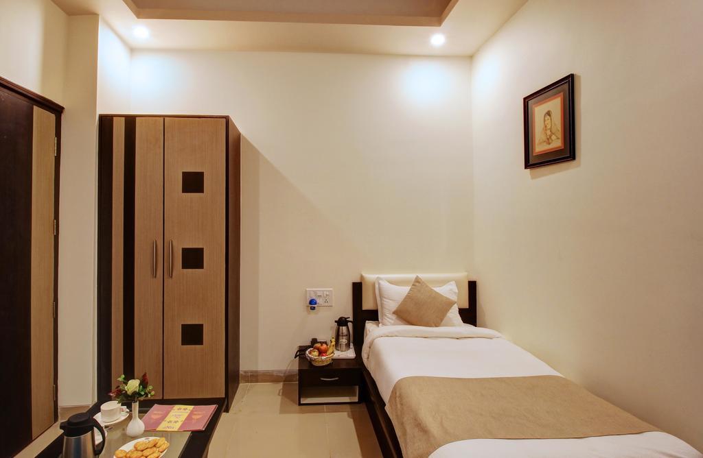 Hotel Nawalgarh Plaza Pokoj fotografie